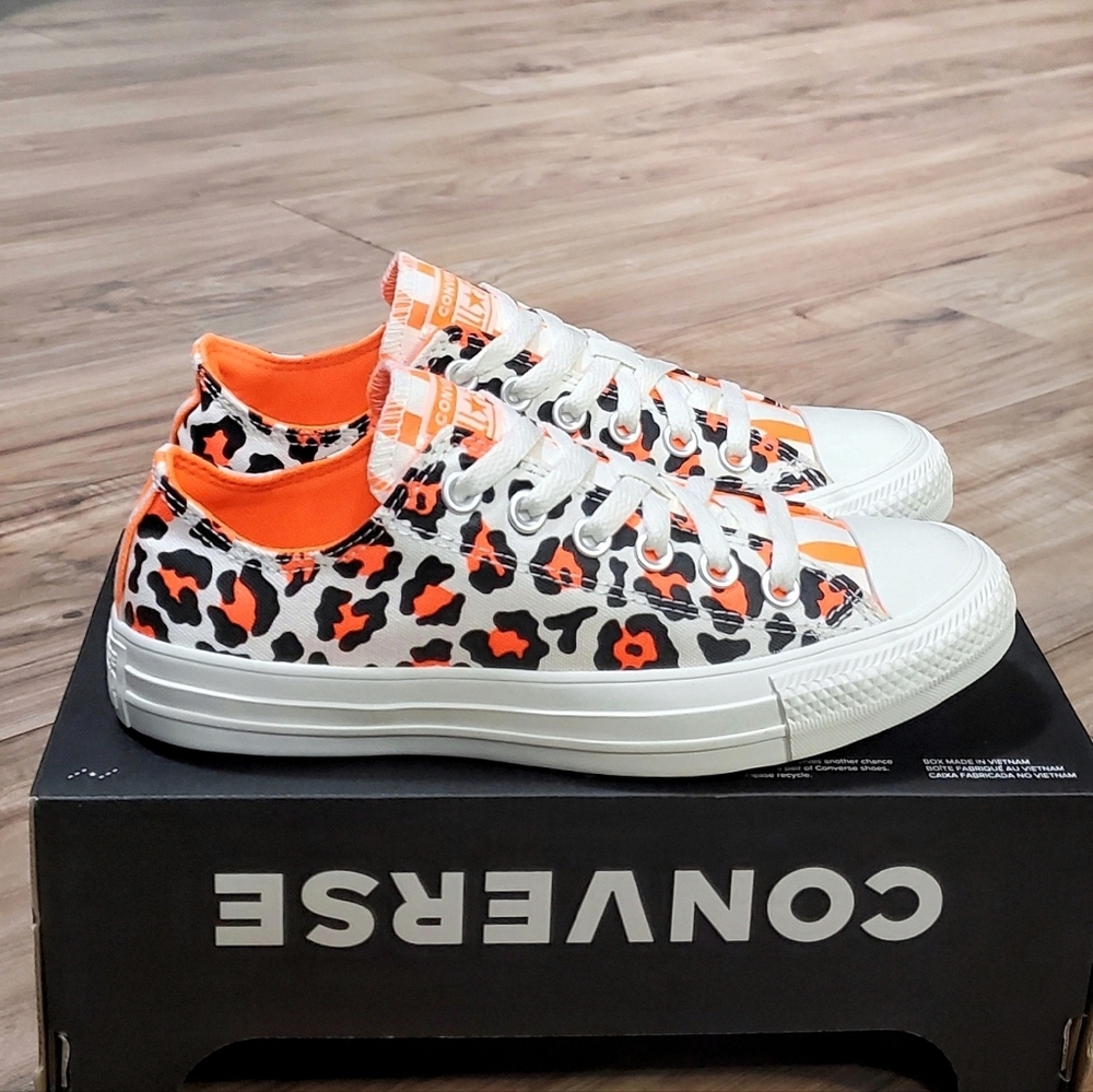 Converse Chuck Taylor Ox Low Leopard Print Womens 5.5 Total Orange